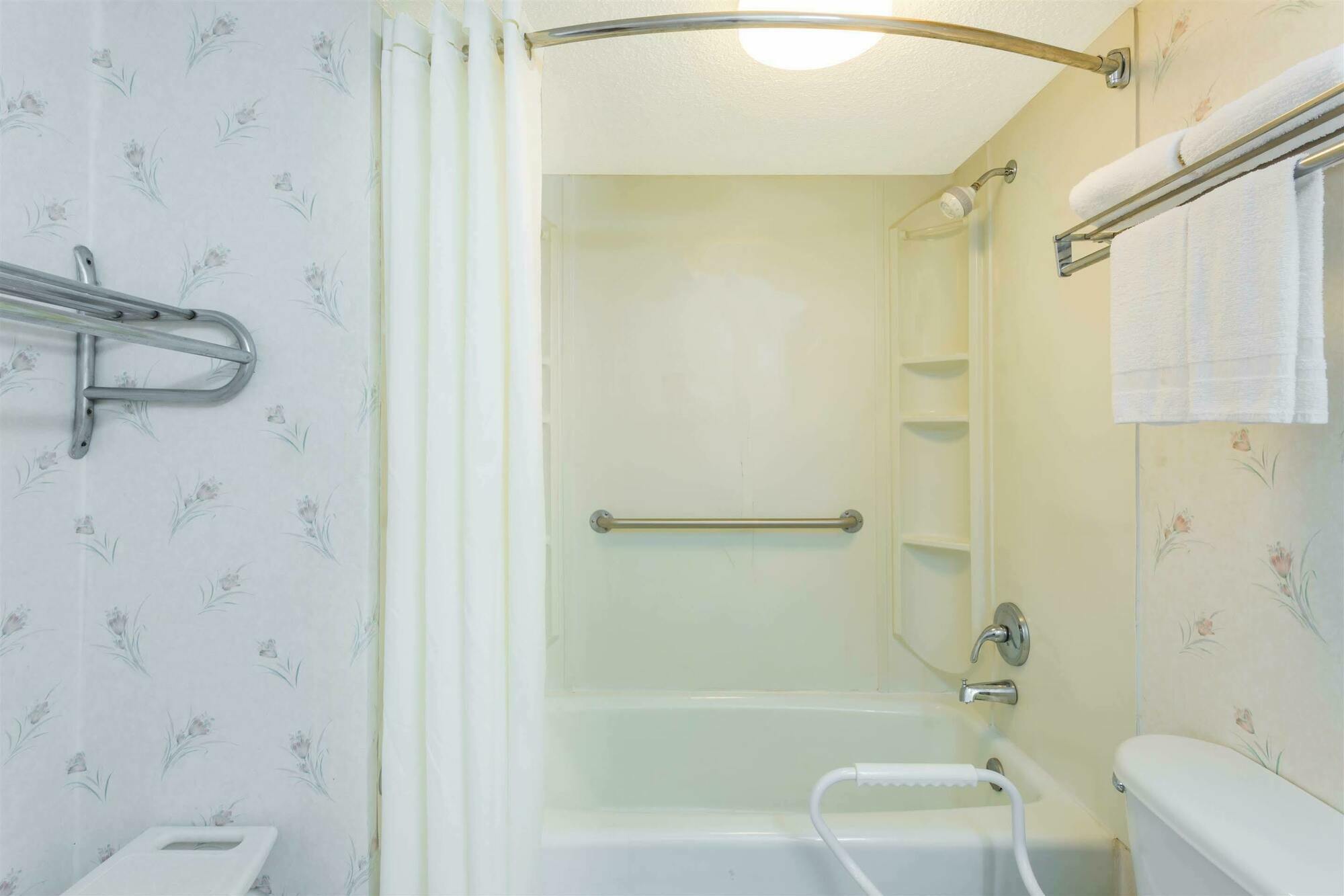 Hotel Super 8 Ashland Zewnętrze zdjęcie